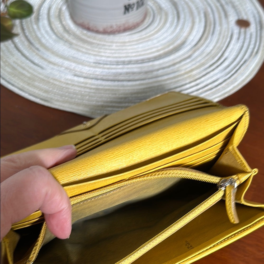 Fendi Zucca Canvas Wallet - Picture 7 of 8